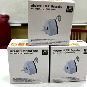 NWOT Wireless-N WiFi Repeater